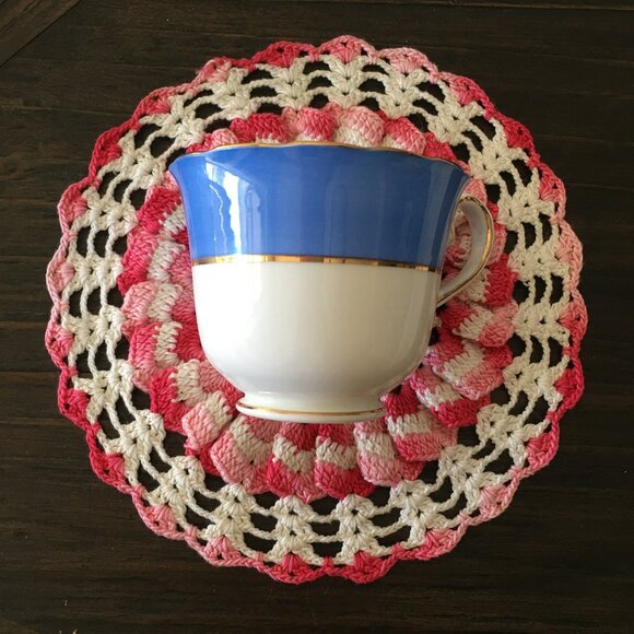 Royal Stafford Blue and Gold English Bone China Teacup & Saucer Set - Picture 6 of 10